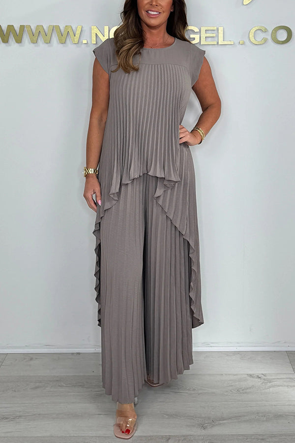 ADELE™ Pleated Set