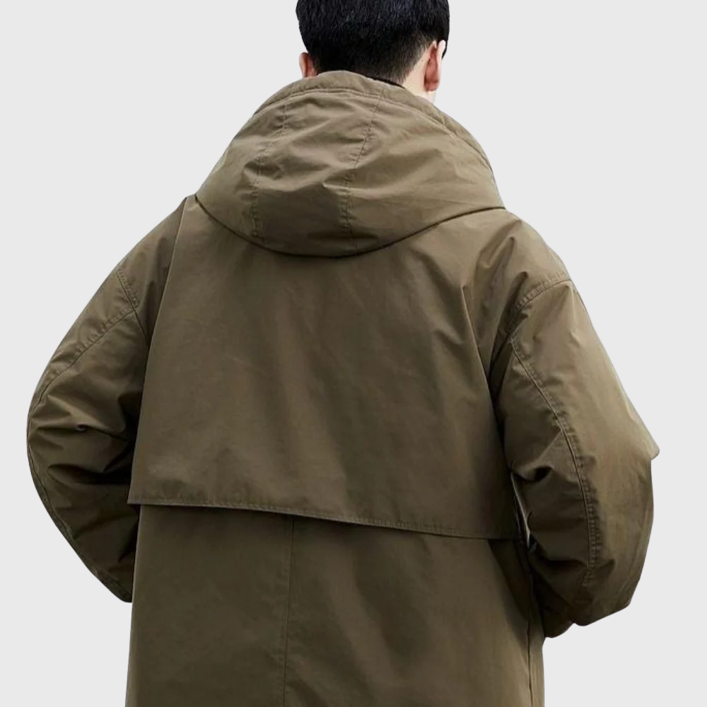Windproof and waterproof jacket with hood
